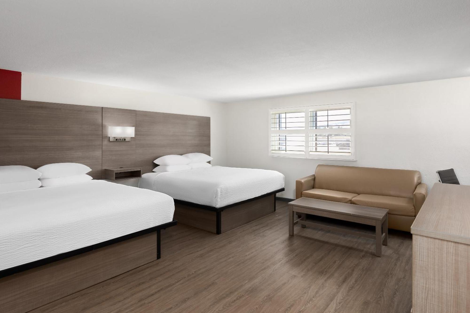 Motel Ramada By Wyndham Medford Airport North Exterior foto